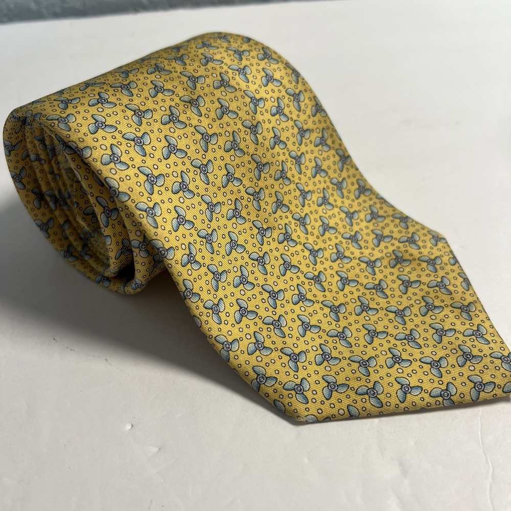 Men's Vineyard Vines Yellow Silk Tie Blue Propellers Martha's Vineyard - Picture 4 of 5